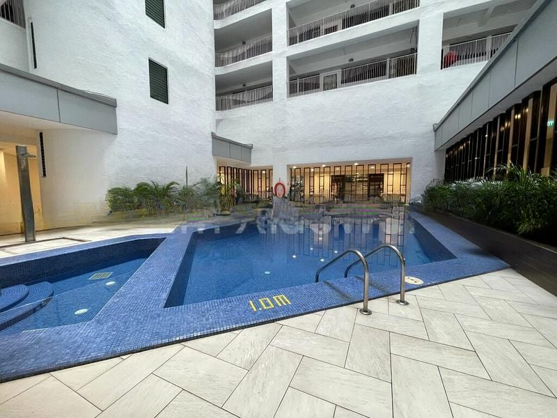 INTERNATIONAL PLAZA 2