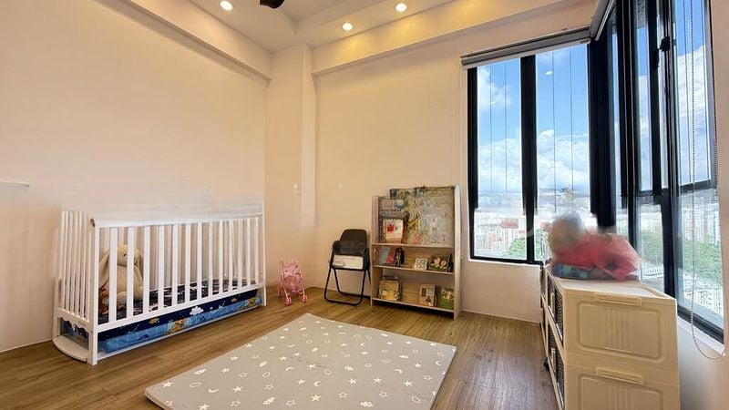 REGENT HEIGHTS 5
