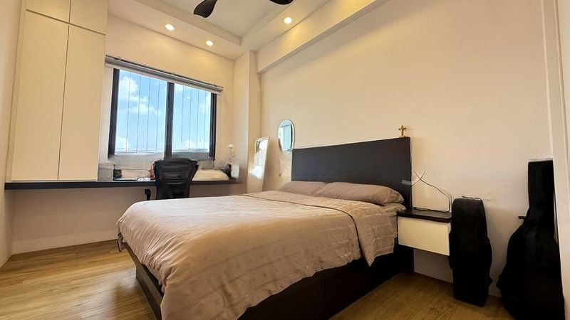 REGENT HEIGHTS 7