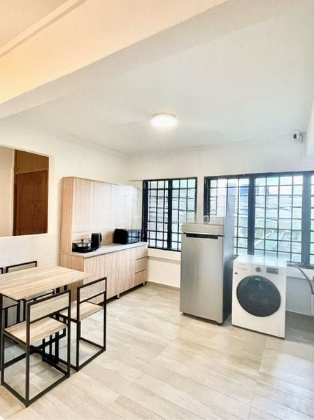 PEOPLE'S PARK COMPLEX 12