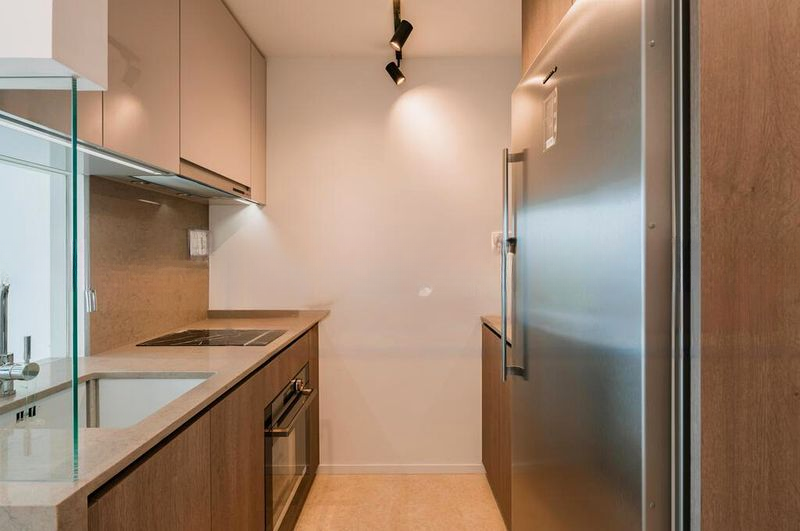 AVENUE SOUTH RESIDENCE 8