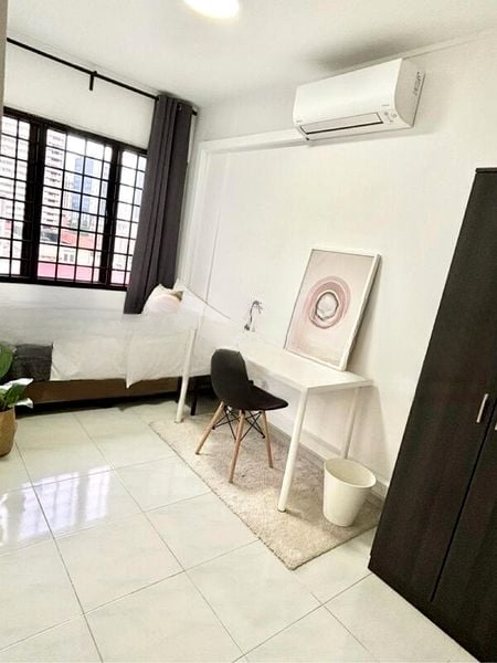 PEOPLE'S PARK COMPLEX 5