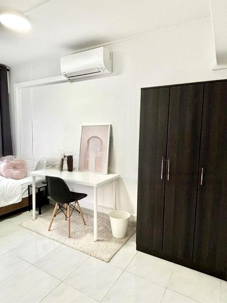 PEOPLE'S PARK COMPLEX 7