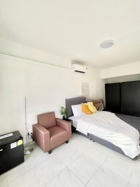 PEOPLE'S PARK COMPLEX 14