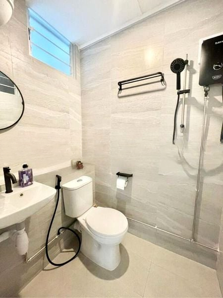 PEOPLE'S PARK COMPLEX 12