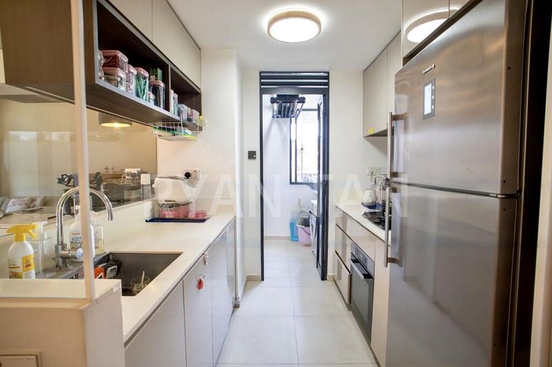 FOURTH AVENUE RESIDENCES 4