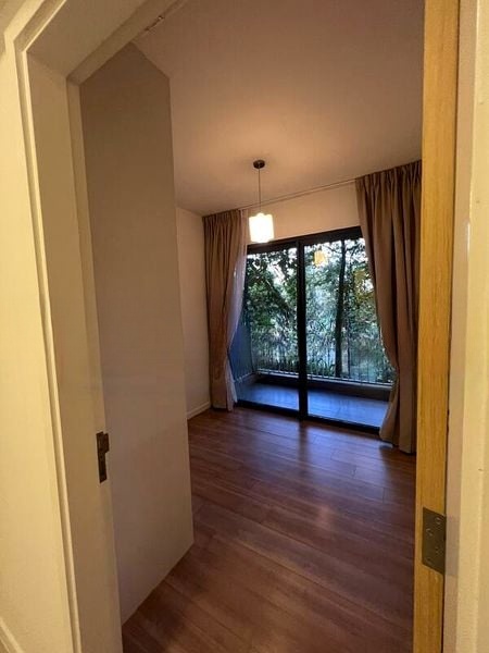 THE LAKEFRONT RESIDENCES 3