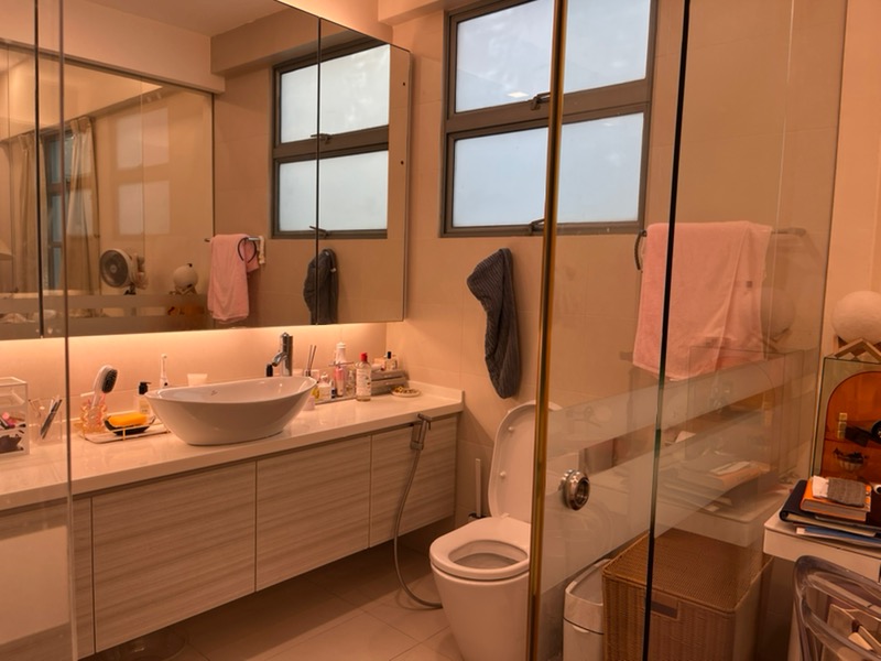 1 KING ALBERT PARK 14