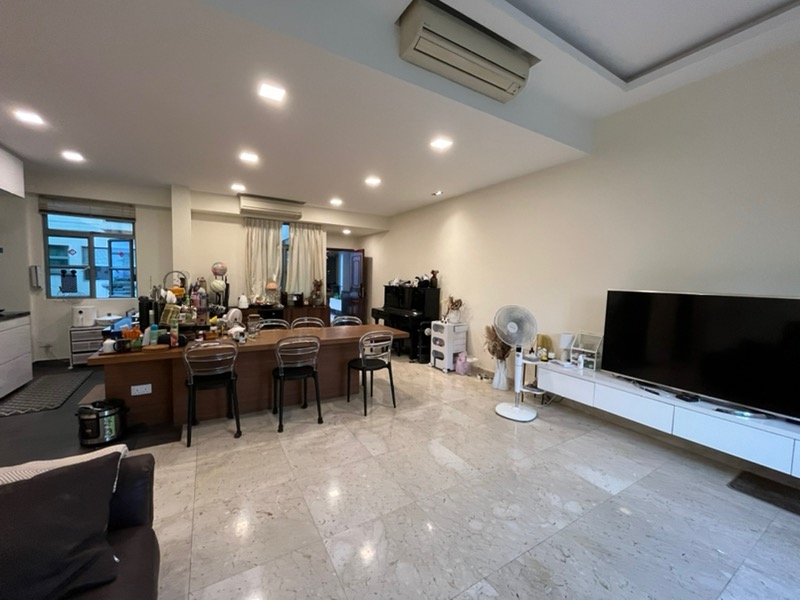 1 KING ALBERT PARK 21