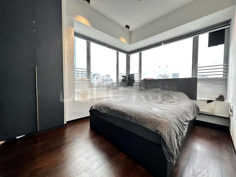 RIVERBAY 9
