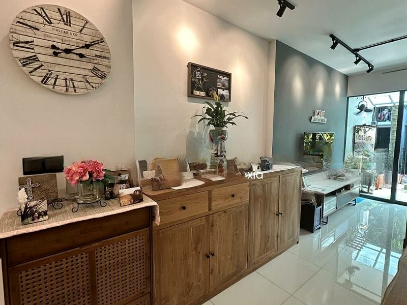 ESPARINA RESIDENCES 6