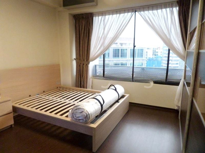 INTERNATIONAL PLAZA 8