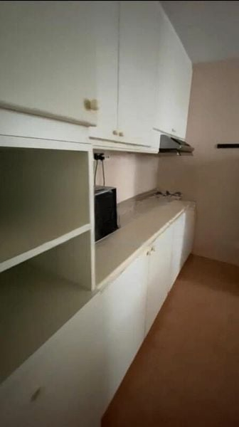 INTERNATIONAL PLAZA 4