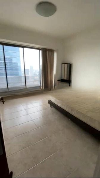 INTERNATIONAL PLAZA 3