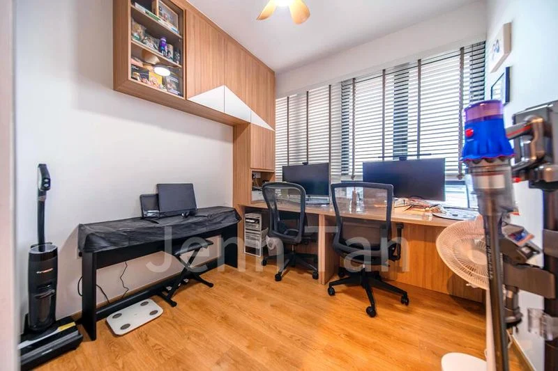 HUNDRED PALMS RESIDENCES 11