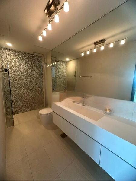 THE ROCHESTER RESIDENCES 5