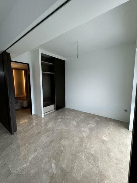 THE REEF AT KING'S DOCK 11