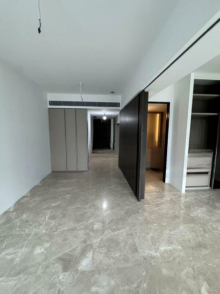 THE REEF AT KING'S DOCK 12