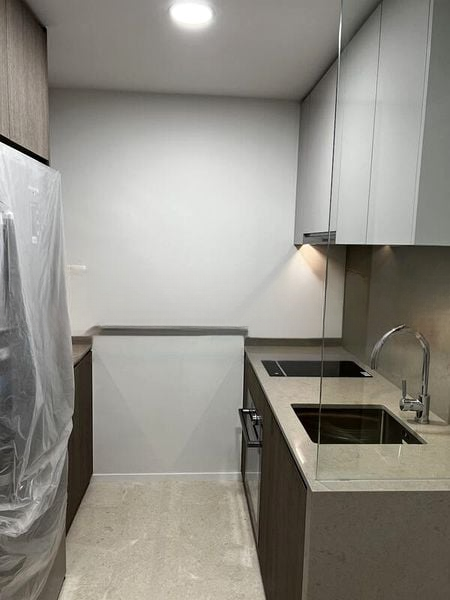 AVENUE SOUTH RESIDENCE 7