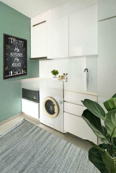 8 FARRER SUITES 2
