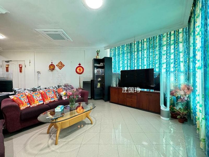 LOYANG GARDENS 5