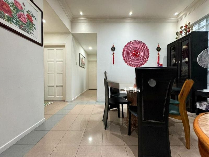 LOYANG GARDENS 6