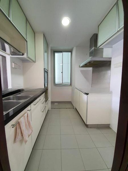 RIVIERA RESIDENCES 8