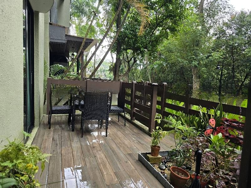 SIMEI GREEN CONDOMINIUM 6