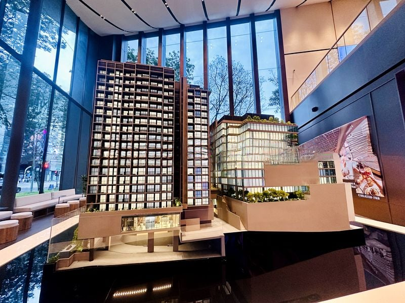 THE COLLECTIVE AT ONE SOPHIA 8