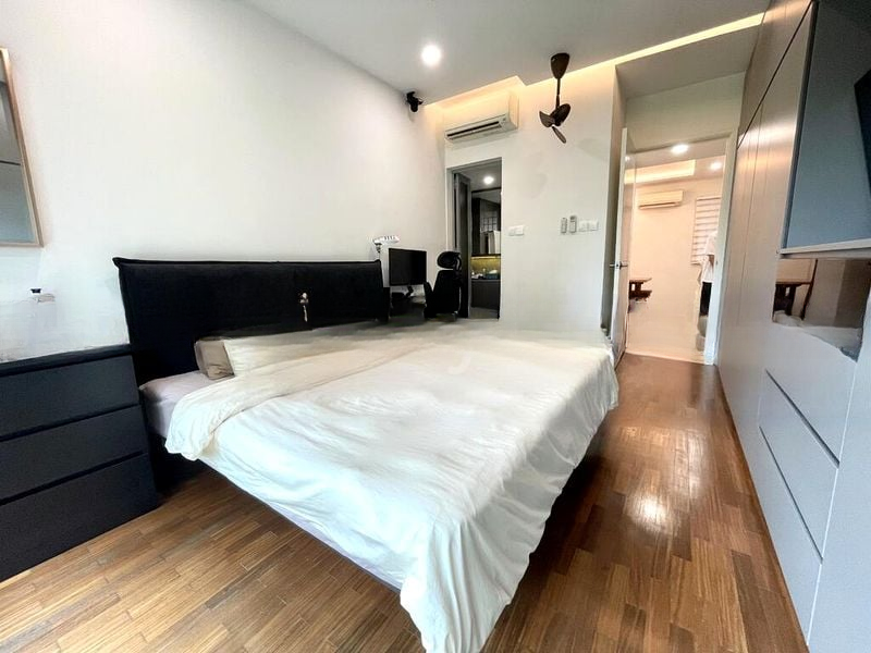 THE RIVERVALE 8