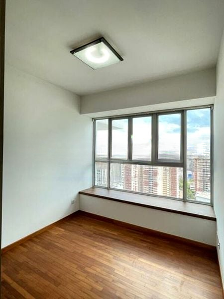 THE METROPOLITAN CONDOMINIUM 4