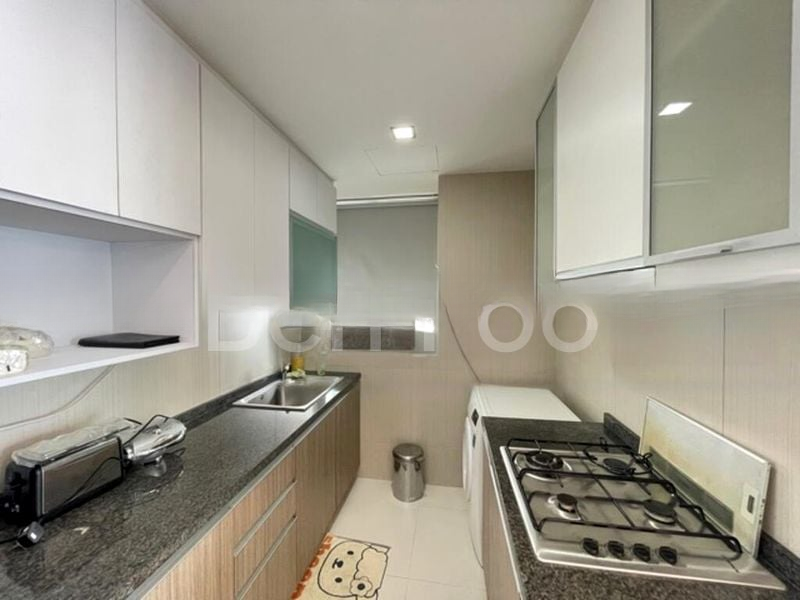 THE METROPOLITAN CONDOMINIUM 13