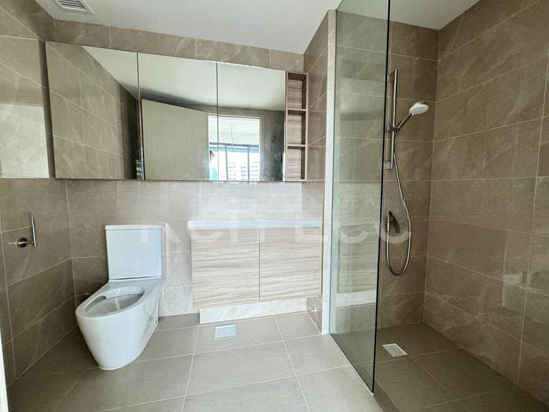 TREASURE AT TAMPINES 5