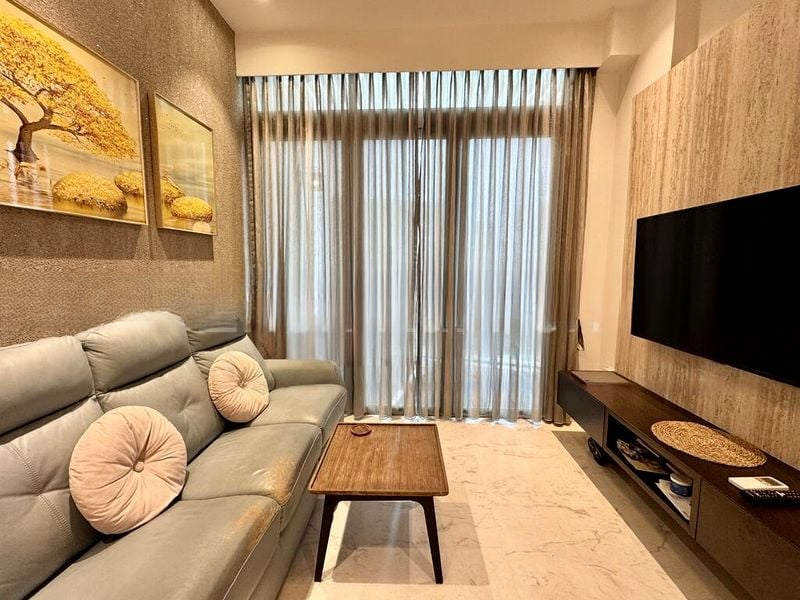 NAUNG RESIDENCE 10