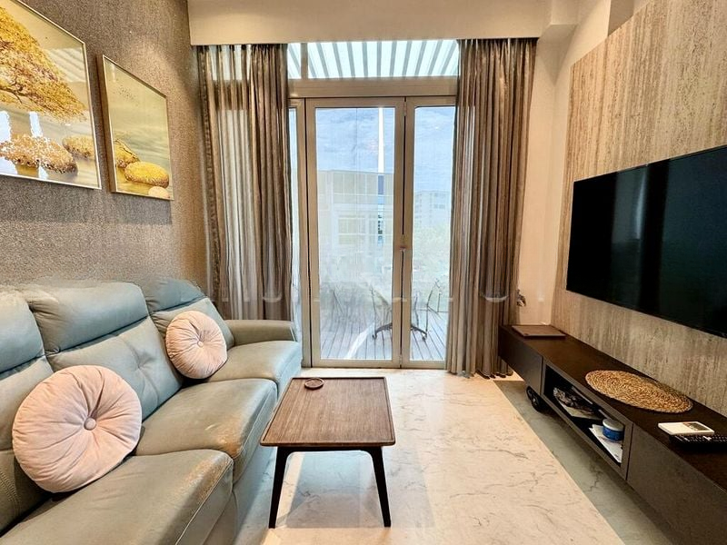 NAUNG RESIDENCE 1