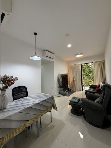 RIVERFRONT RESIDENCES 2