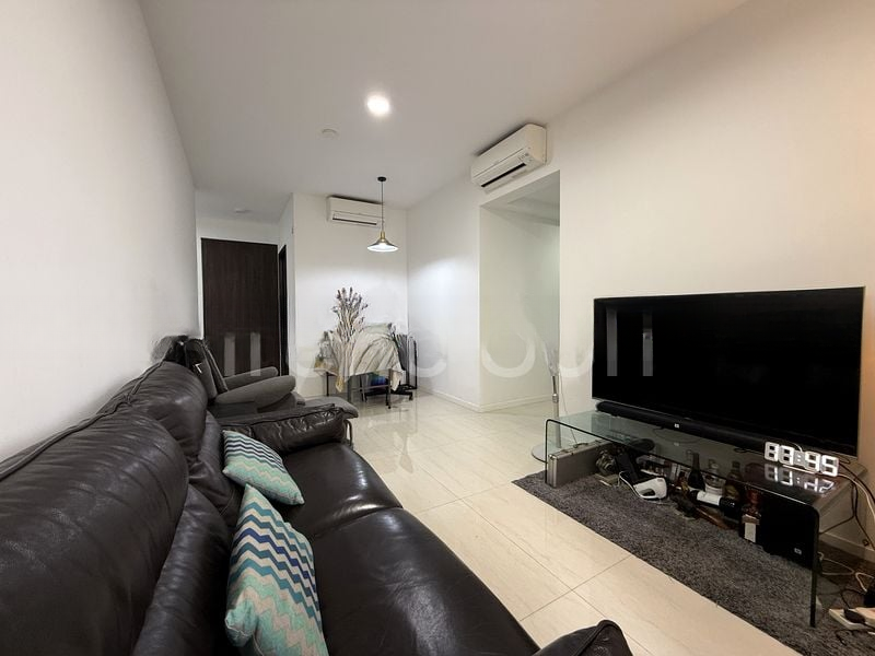 RIVERFRONT RESIDENCES 4