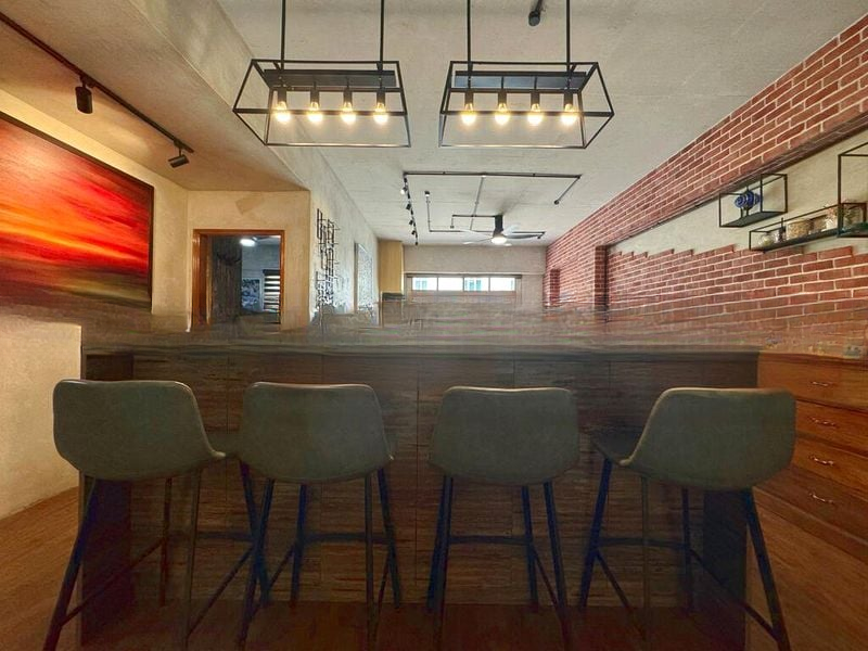 LE HILL CONDOMINIUM 4