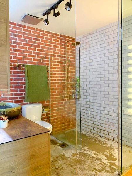 LE HILL CONDOMINIUM 12