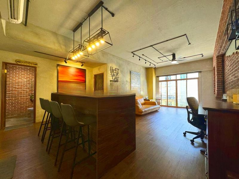LE HILL CONDOMINIUM 13