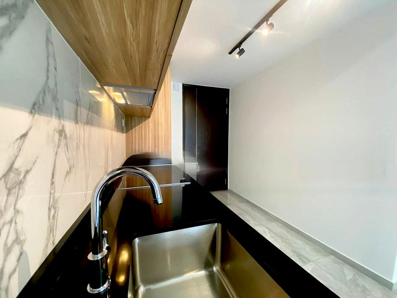 THE VERANDAH RESIDENCES 1