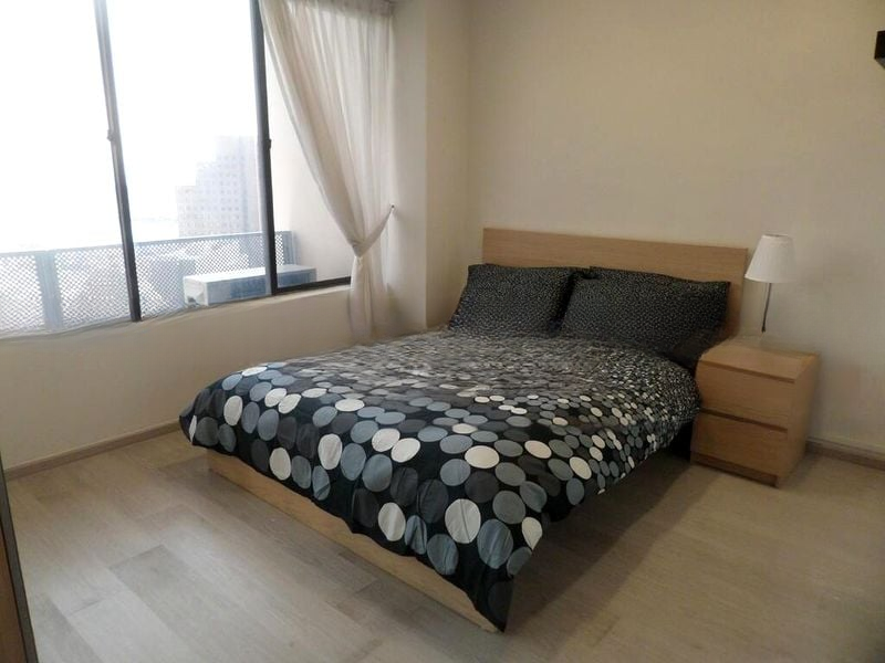 INTERNATIONAL PLAZA 9