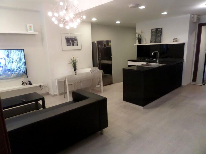 INTERNATIONAL PLAZA 13