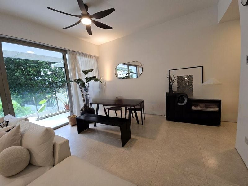 THE SEAFRONT ON MEYER 10