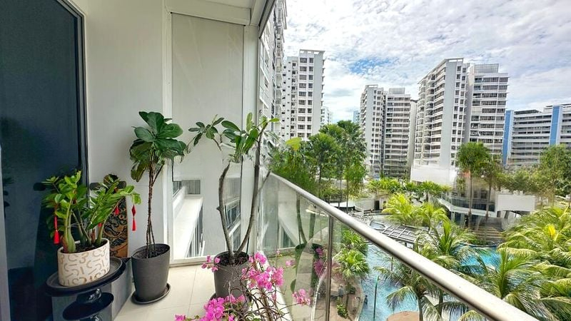 WATERFRONT ISLE 7