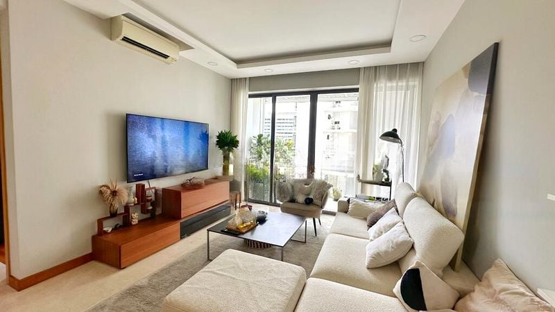 WATERFRONT ISLE 5