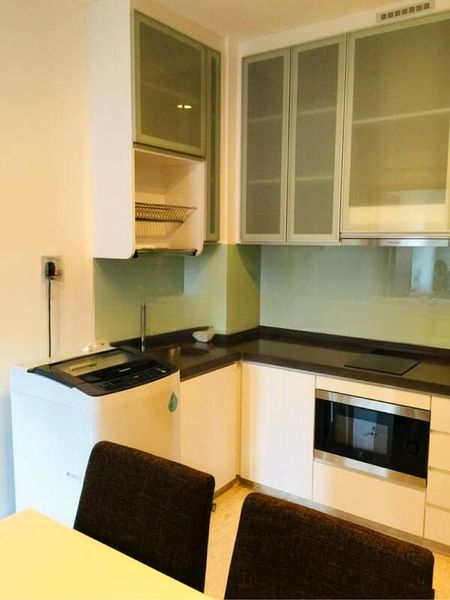 NOVENA REGENCY 4