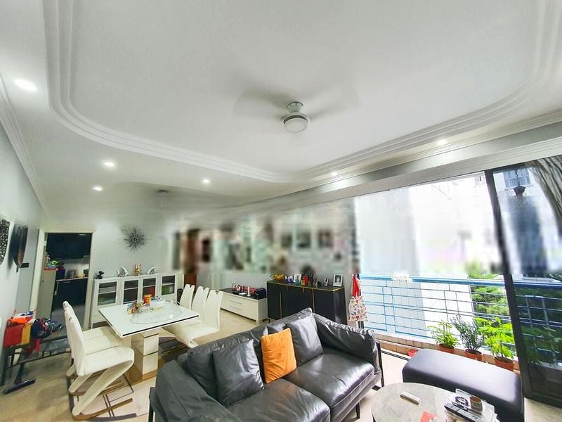 ASTON MANSIONS 7