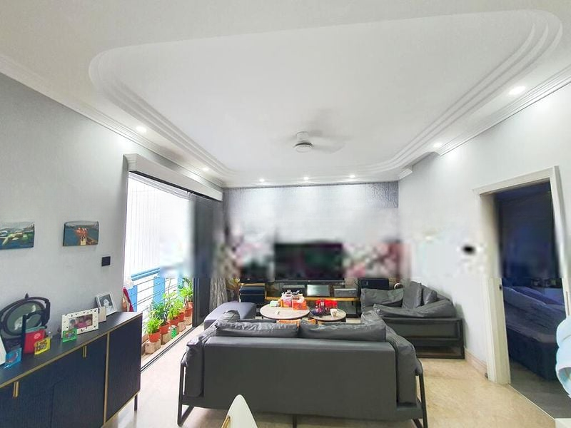 ASTON MANSIONS 5