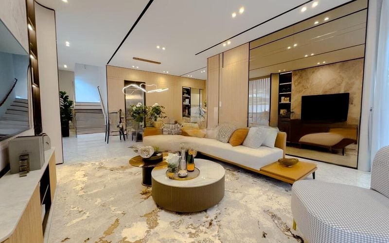 CHIP HOCK GARDENS 10